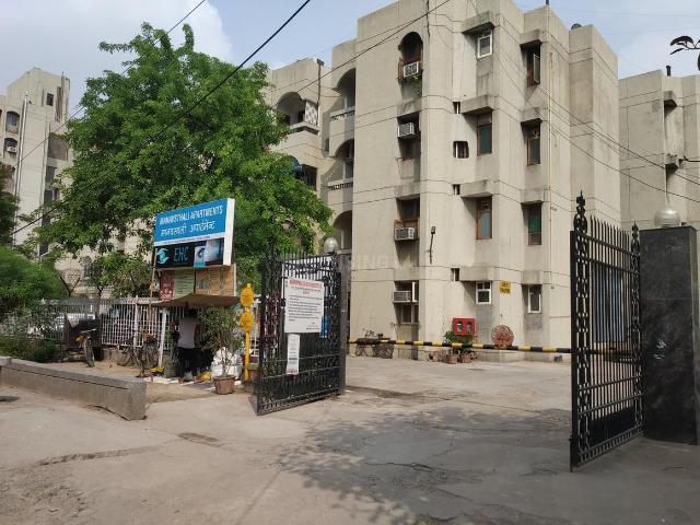 3 BHK Apartment in Vasundhara Enclave for resale New Delhi. The reference number is 20129314