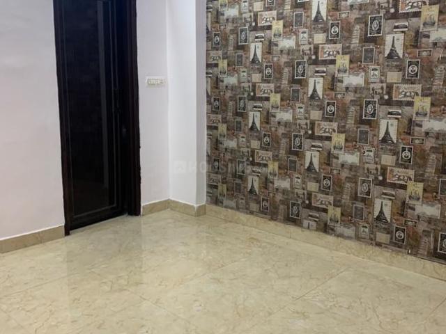 3 BHK Apartment in Vasundhara for rent Ghaziabad. The reference number is 19668046