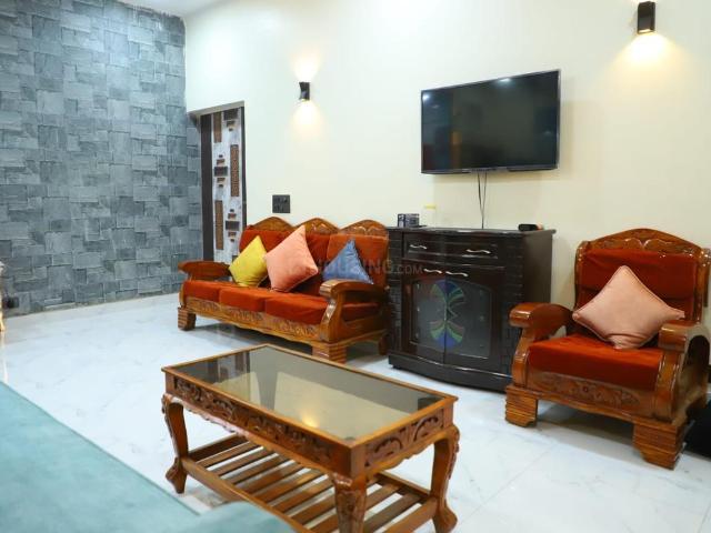 3 BHK Apartment in Vasundhara for rent Ghaziabad. The reference number is 19797139