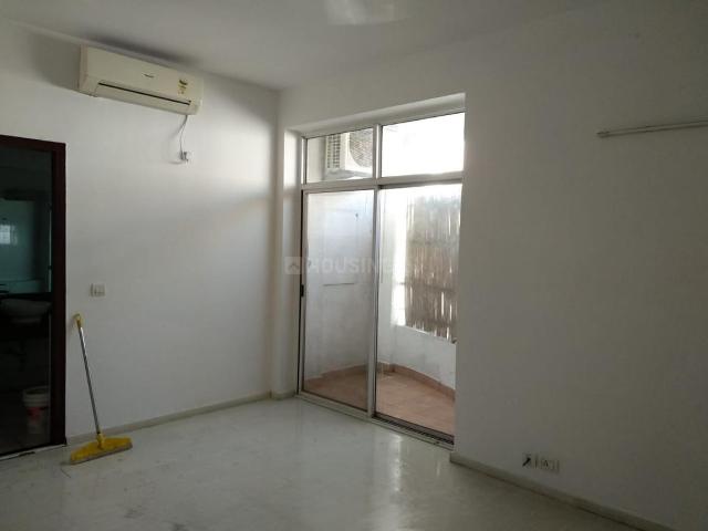 3 BHK Apartment in Vasundhara for rent Ghaziabad. The reference number is 20761939