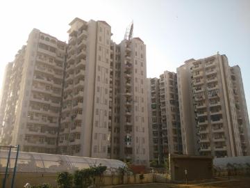 3 BHK Apartment in Vasundhara for resale Ghaziabad. The reference number is 20400576