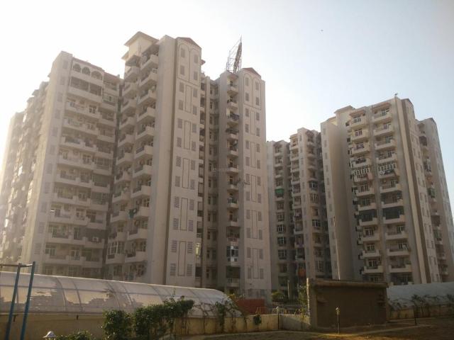 3 BHK Apartment in Vasundhara for resale Ghaziabad. The reference number is 21098594
