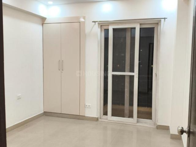 3 BHK Apartment in Vasundhara for resale Ghaziabad. The reference number is 21002258