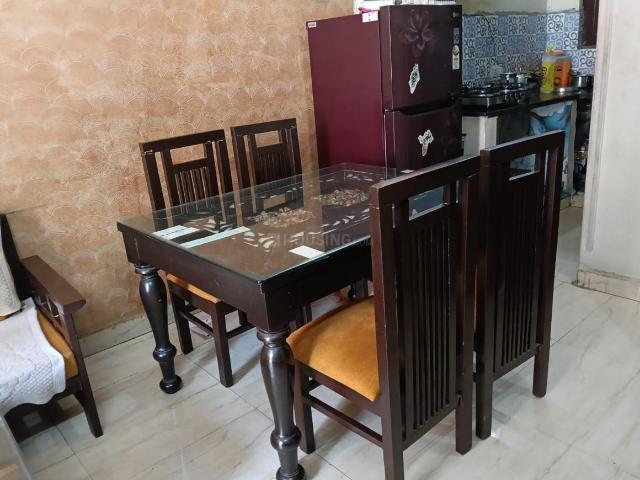 3 BHK Apartment in Vasundhara for resale Ghaziabad. The reference number is 21178208