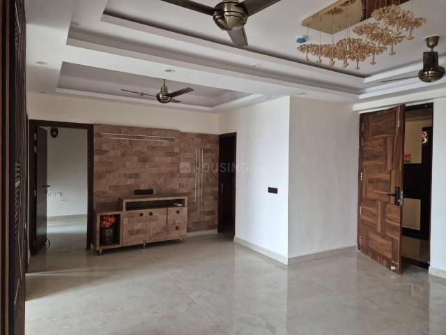 3 BHK Apartment in Vasundhara for resale Ghaziabad. The reference number is 21135320