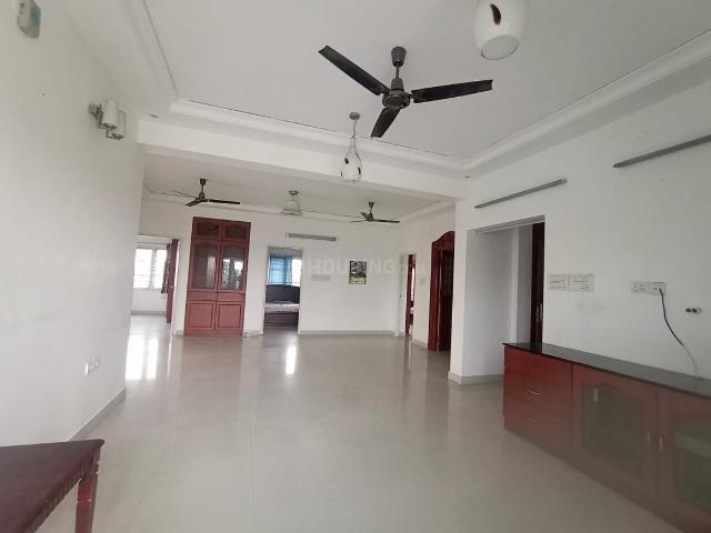 3 BHK Apartment in Velachery for rent Chennai. The reference number is 8062405