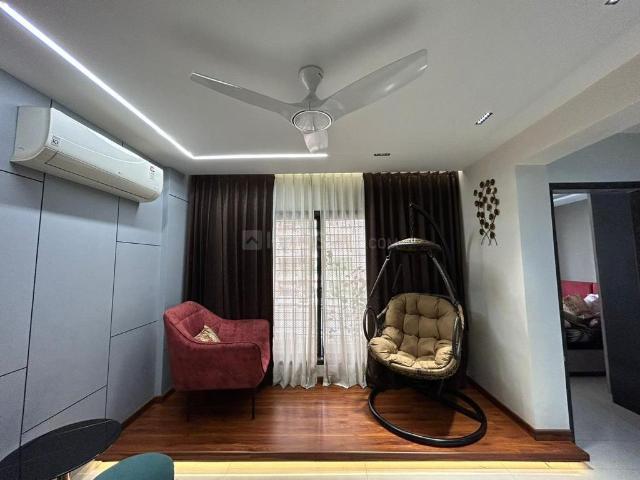 3 BHK Apartment in Vesu for rent Surat. The reference number is 13009663