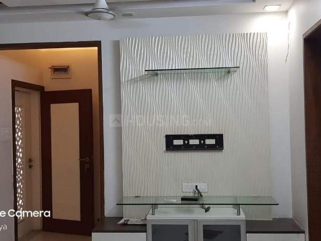 3 BHK Apartment in Vesu for rent Surat. The reference number is 18109227