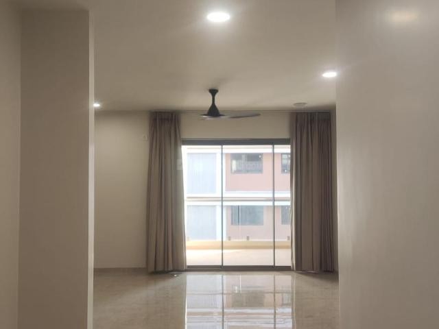 3 BHK Apartment in Vesu for rent Surat. The reference number is 19124146