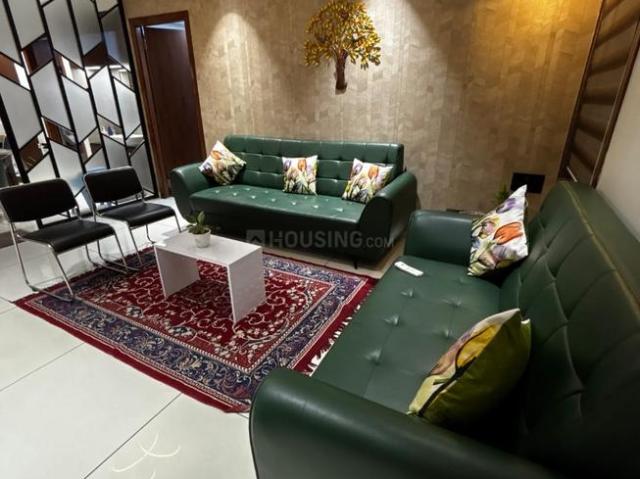 3 BHK Apartment in Vesu for rent Surat. The reference number is 19634960