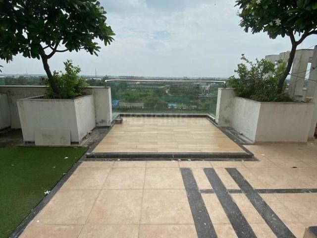 3 BHK Apartment in Vidhan Sabha Road for rent Raipur. The reference number is 18115576