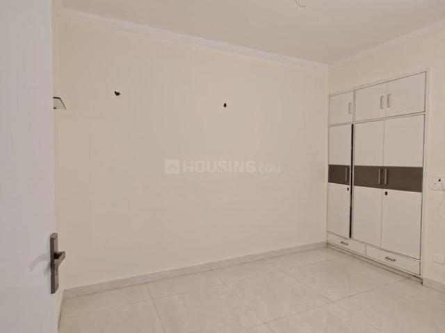 3 BHK Apartment in Vikaspuri for resale New Delhi. The reference number is 18051863