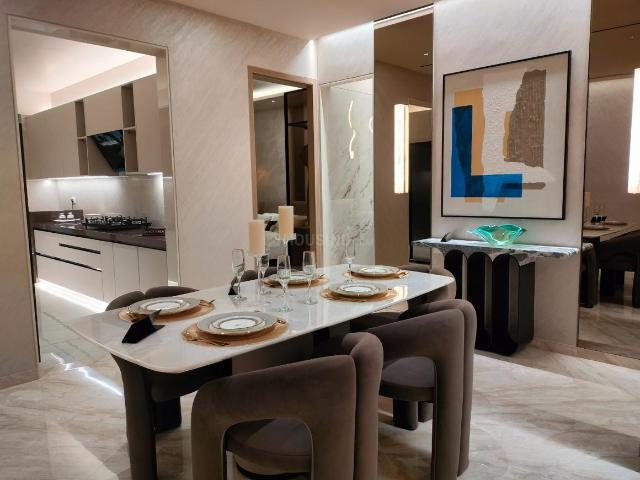 3 BHK Apartment in Vile Parle West for resale Mumbai. The reference number is 17509851