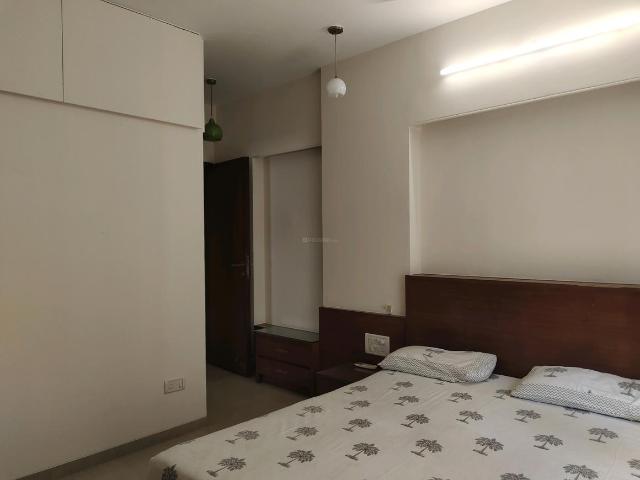 3 BHK Apartment in Vile Parle West for resale Mumbai. The reference number is 19363348