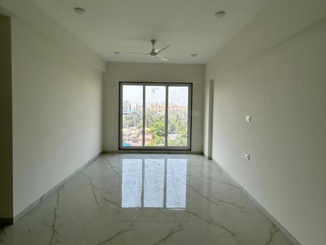 3 BHK Apartment in Vile Parle West for resale Mumbai. The reference number is 19660192
