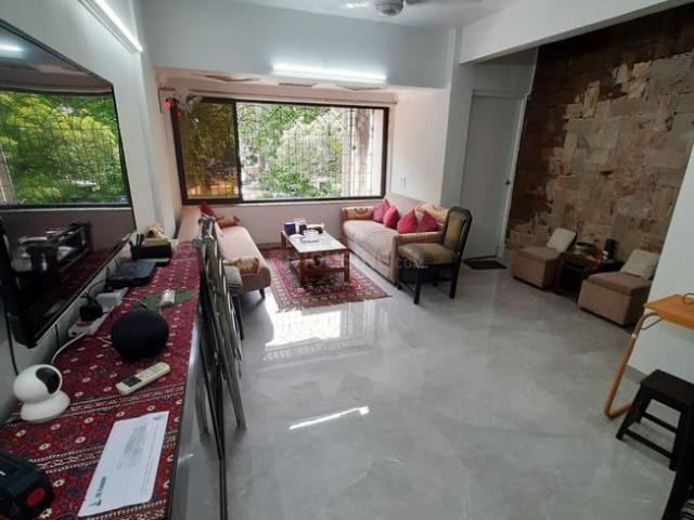 3 BHK Apartment in Vile Parle West for resale Mumbai. The reference number is 21048940