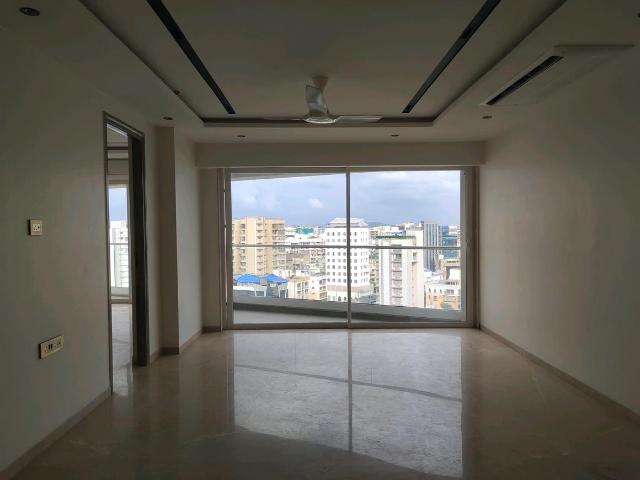 3 BHK Apartment in Vile Parle West for resale Mumbai. The reference number is 21106740