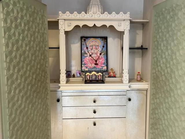 3 BHK Apartment in Vile Parle East for resale Mumbai. The reference number is 21116705