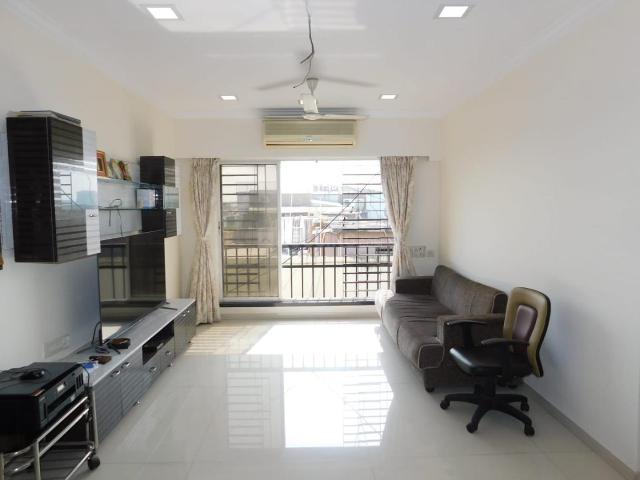 3 BHK Apartment in Vile Parle East for resale Mumbai. The reference number is 21128590