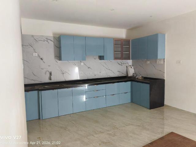 3 BHK Apartment in Viman Nagar for rent Pune. The reference number is 20083342