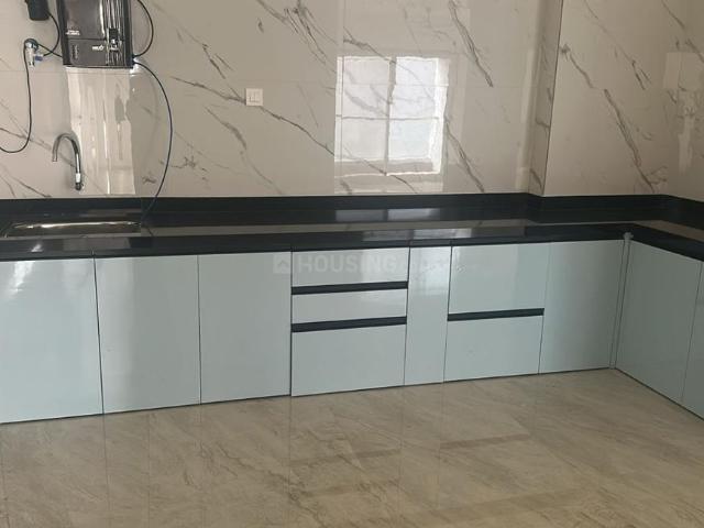 3 BHK Apartment in Viman Nagar for rent Pune. The reference number is 20640338