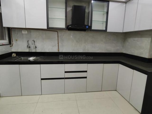 3 BHK Apartment in Viman Nagar for rent Pune. The reference number is 20861609