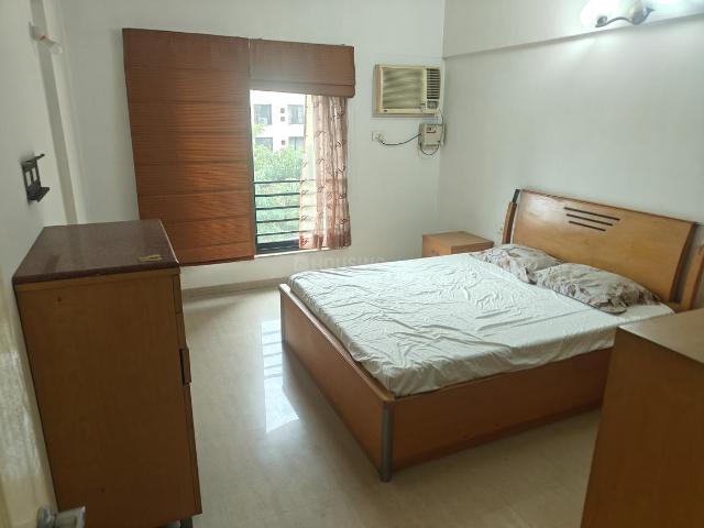 3 BHK Apartment in Viman Nagar for rent Pune. The reference number is 20937754