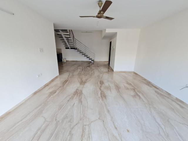 3 BHK Apartment in Viman Nagar for rent Pune. The reference number is 21058143