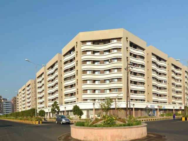3 BHK Apartment in Virar West for resale Virar. The reference number is 18856802