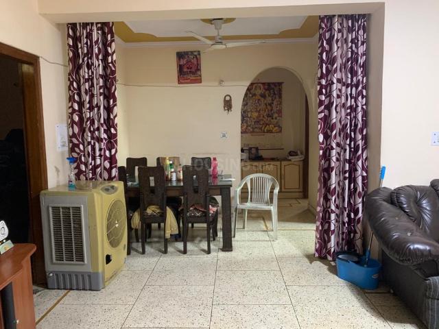 3 BHK Apartment in Vishnu Garden for rent New Delhi. The reference number is 20957302
