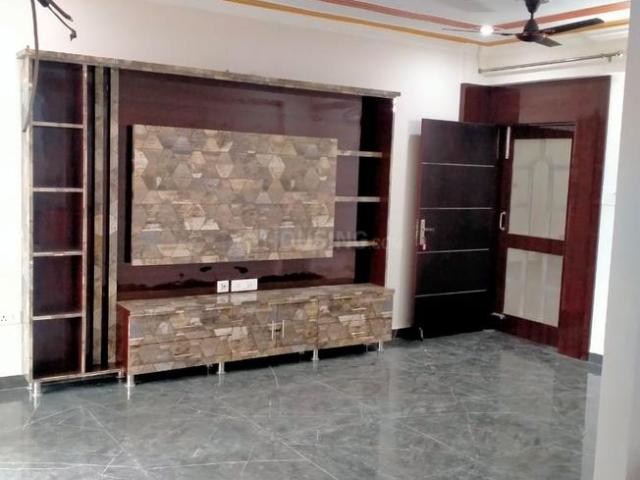 3 BHK Apartment in Vrindavan Yojana for rent Lucknow. The reference number is 20337599