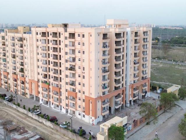 3 BHK Apartment in Vrindavan Yojana for resale Lucknow. The reference number is 20561241