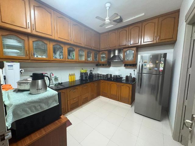 3 BHK Apartment in Vyttila for rent Kochi. The reference number is 21135501