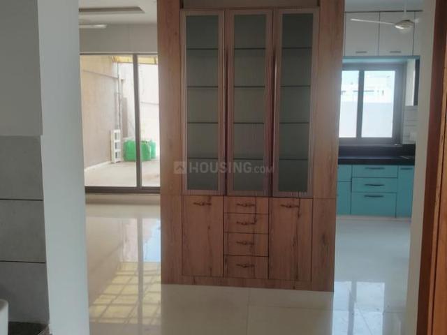 3 BHK Apartment in Zundal for rent Ahmedabad. The reference number is 19698522