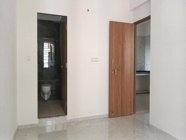 3 BHK Apartment in Zundal for rent Ahmedabad. The reference number is 20172368