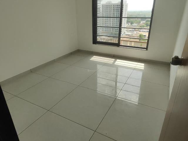 3 BHK Apartment in Zundal for rent Ahmedabad. The reference number is 20520091
