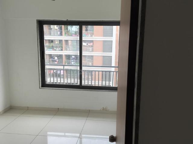 3 BHK Apartment in Zundal for rent Ahmedabad. The reference number is 21045178