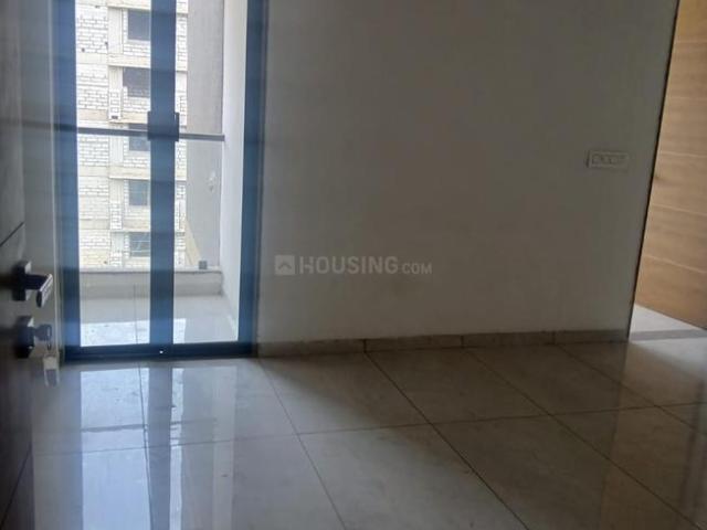 3 BHK Apartment in Zundal for rent Ahmedabad. The reference number is 21045989