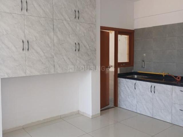 3 BHK Apartment in Zundal for rent Ahmedabad. The reference number is 21111079