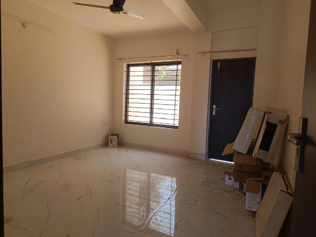 3 BHK Duplex in Airport Road for rent Bhopal. The reference number is 18793077