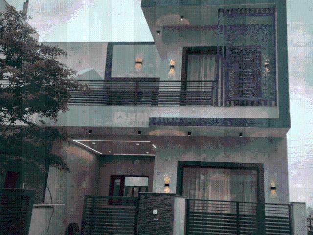 3 BHK Duplex in Gazipur for resale Zirakpur. The reference number is 18704248