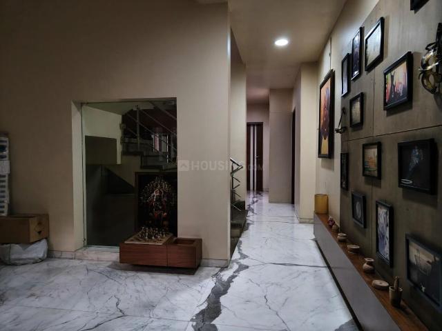 3 BHK Duplex in Deccan Gymkhana for rent Pune. The reference number is 21350859