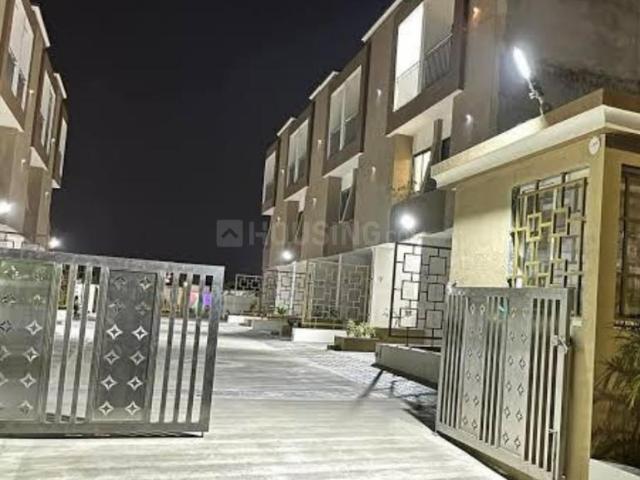 3 BHK Duplex in Dindoli for rent Surat. The reference number is 20937895