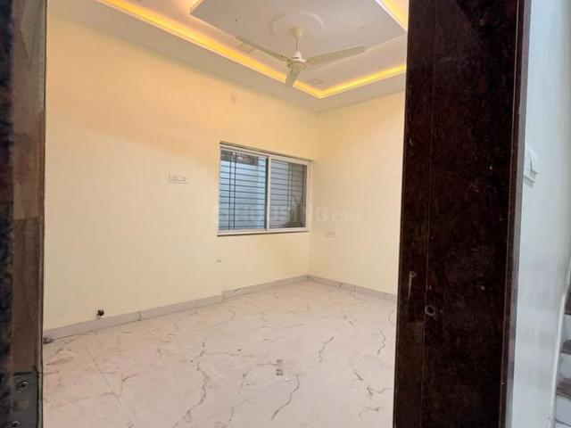 3 BHK Duplex in Krishak Nagar for rent Raipur. The reference number is 21084876