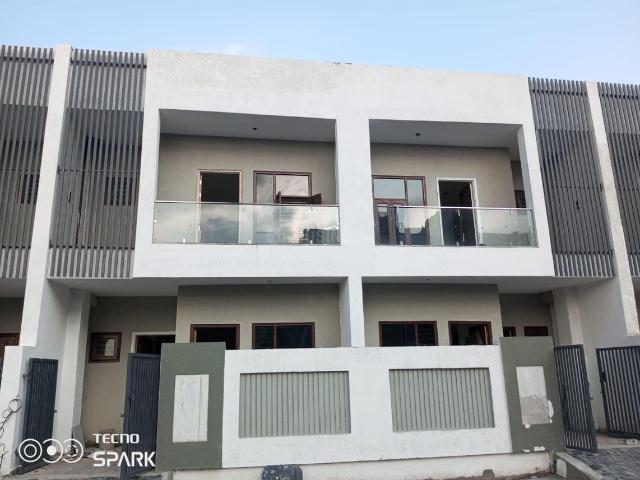 3 BHK Duplex in Kundol for resale Agra. The reference number is 20401140