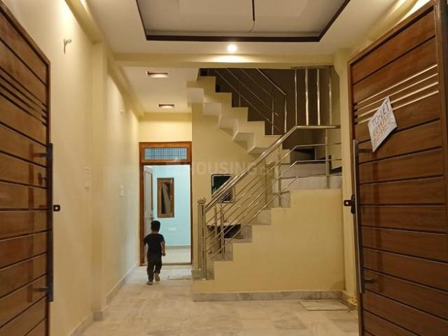 3 BHK Duplex in Harris Ganj for rent Kanpur. The reference number is 19831661