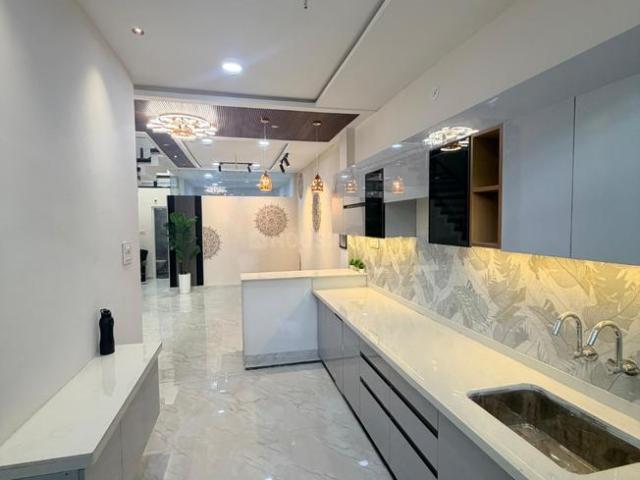 3 BHK Duplex in Limbodi for resale Indore. The reference number is 21179538