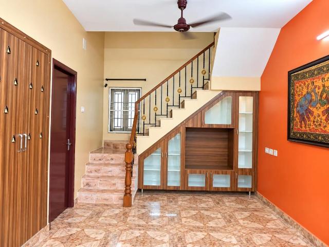 3 BHK Duplex in Madipakkam for rent Chennai. The reference number is 18041586