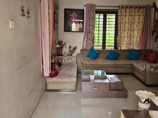 3 BHK Duplex in New Alkapuri for rent Vadodara. The reference number is 21114917
