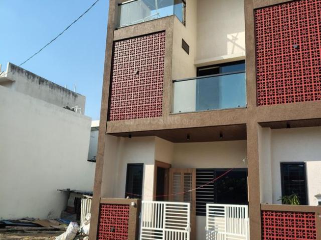 3 BHK Duplex in Nipania for resale Indore. The reference number is 21280234